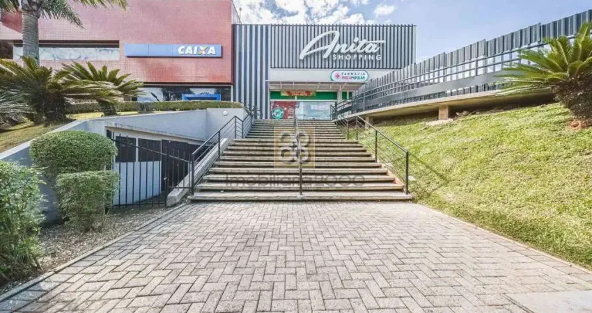 Ponto comercial para alugar na Avenida Anita Garibaldi, 2480, São Lourenço, Curitiba