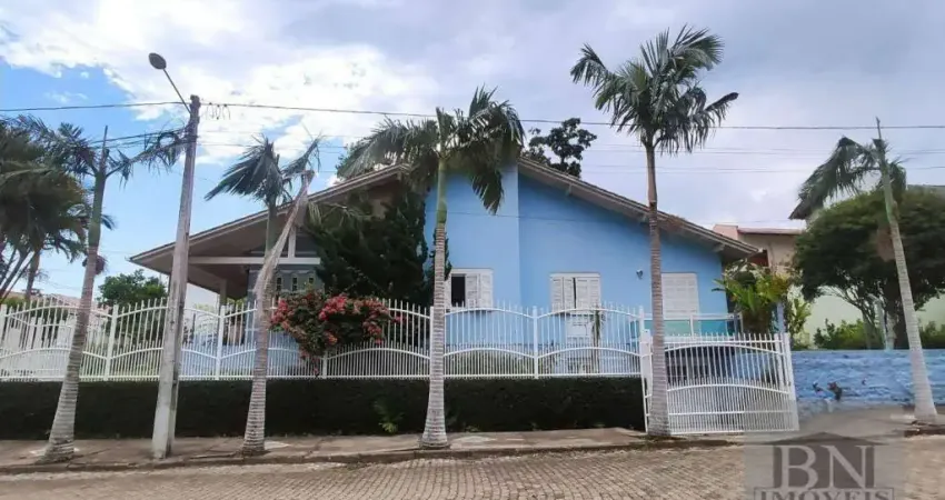 Casa à venda, 211 m² por R$ 700.000,00 - Renascença - Santa Cruz do Sul/RS