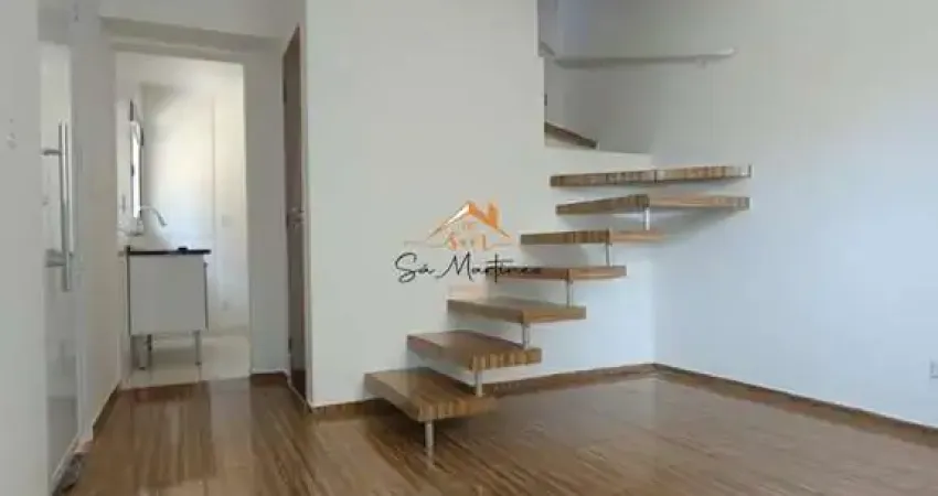 Imperdível oportunidade: Casa em condomínio à venda no Recanto Soraya, Francisco Morato-SP! 2 quartos, 2 salas, 5 banheiros, 1 vaga, 56m².