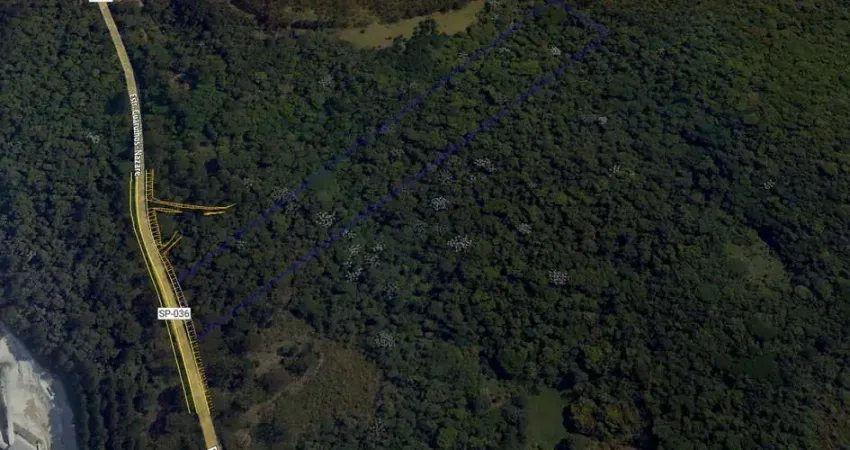 Terreno à venda na Estrada Guarulhos-Nazaré, Km 37, Jardim Cumbica, Guarulhos