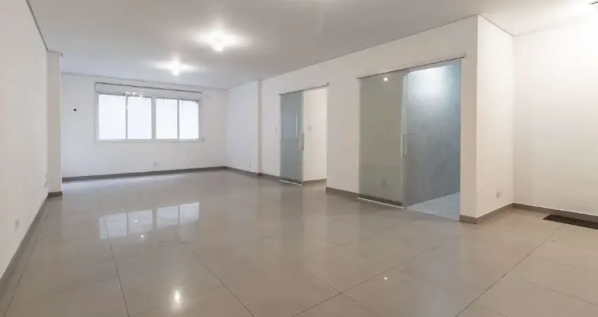 Agradável apartamento tipo para venda em Pinheiros com 2 quartos, 130m²