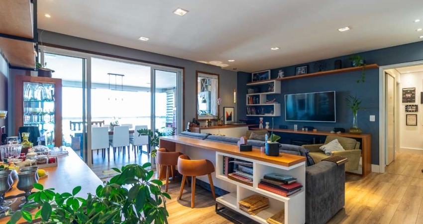 Confortável apartamento tipo para venda com 3 quartos, sendo 3 suítes, 163m²