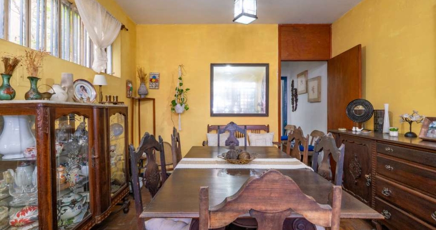 Excelente casa tipo para venda com 3 quartos, sendo 1 suíte, 209m²