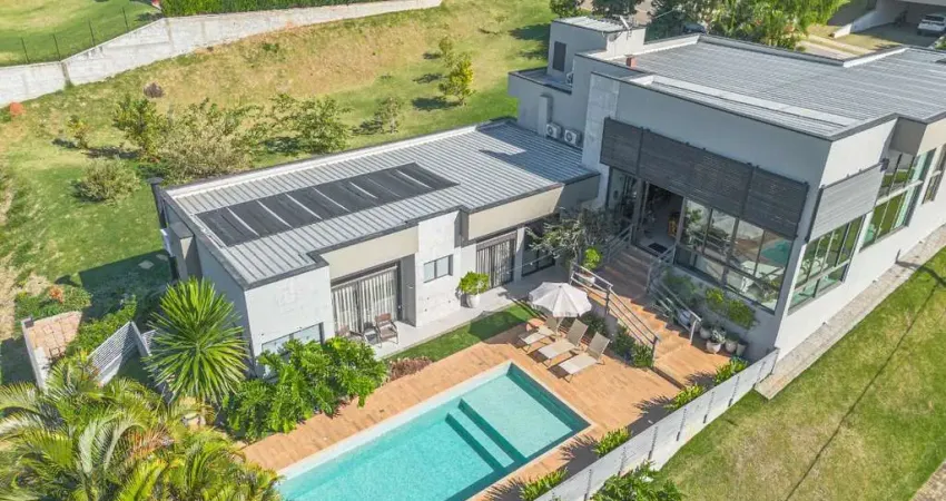 Casa no condomínio Condomínio Campo De Toscana para venda em Condomínio Campo de Toscana com 3 quartos, sendo 3 suítes, 382m²