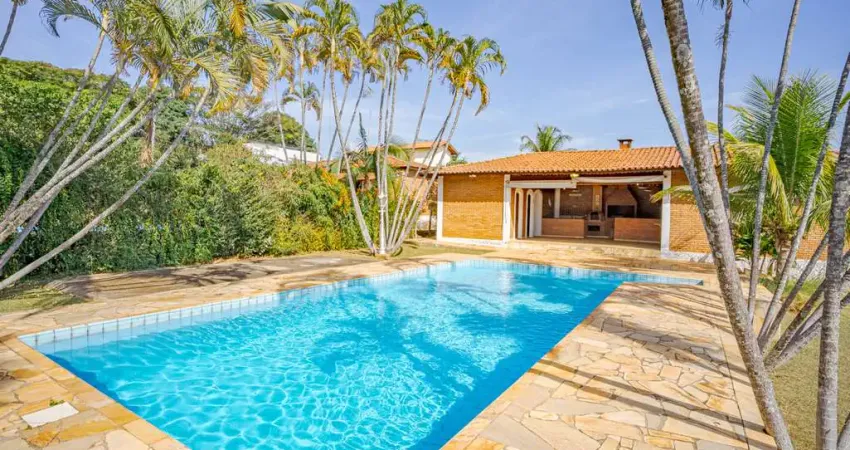 Casa no condomínio Residencial Shangrilá para venda com 3 quartos, sendo 1 suíte, 476m²