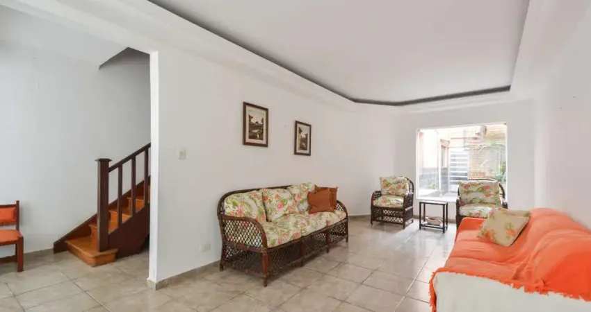 Atraente casa de vila para venda em Cambuci com 3 quartos, sendo 3 suítes , 200m²