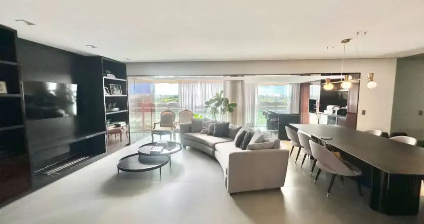 Confortável apartamento tipo para venda em campo belo com 3 quartos, sendo 2 suítes, 155m²