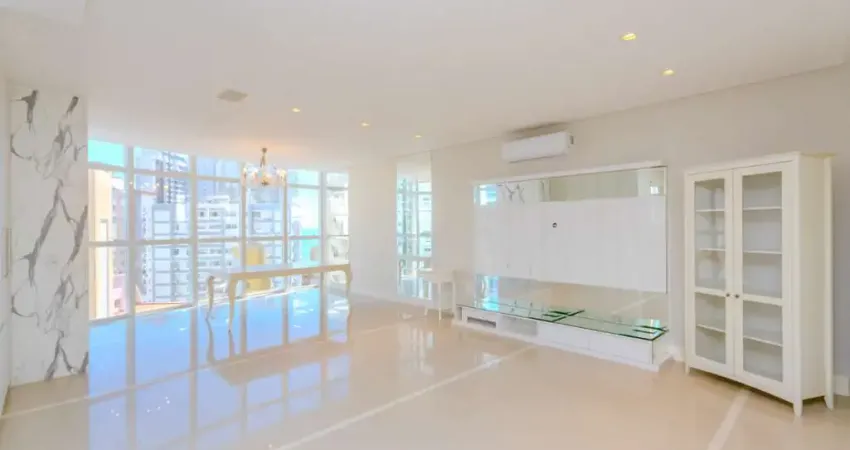 Confortável apartamento tipo para venda em centro com 3 quartos, sendo 3 suítes, 130m²