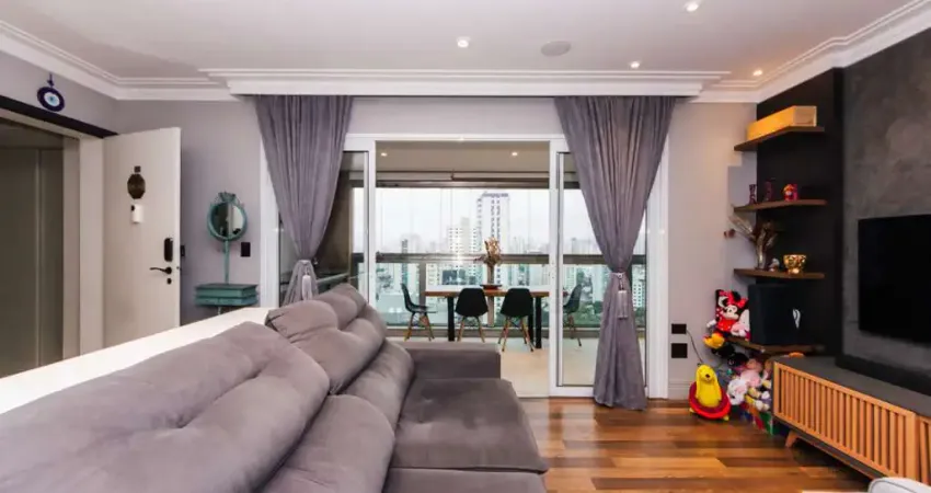 Confortável apartamento para venda em Vila Mariana com 4 quartos, sendo 1 suíte , 102m²