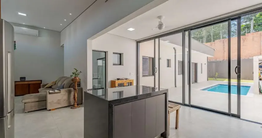 Casa no condomínio Residencial Sao Bento para venda com 3 quartos, sendo 1 suíte , 170m²