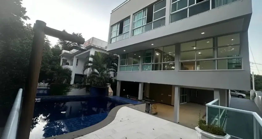 Casa em condomínio fechado com 5 quartos à venda no Alphaville I, Salvador 