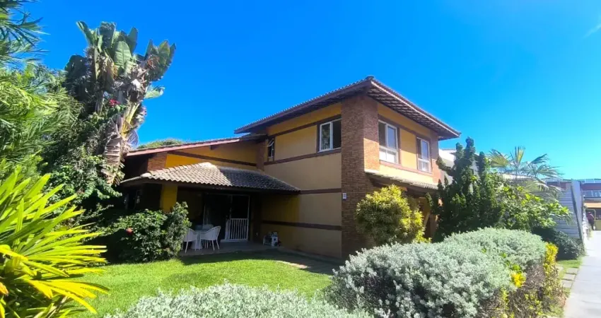 Casa em condomínio fechado com 4 quartos à venda no Stella Maris, Salvador 