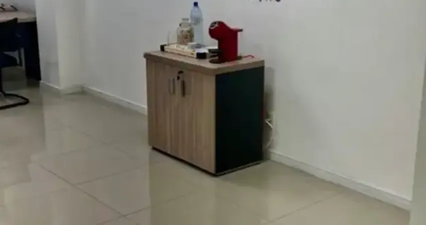 Sala comercial para alugar no Paralela, Salvador