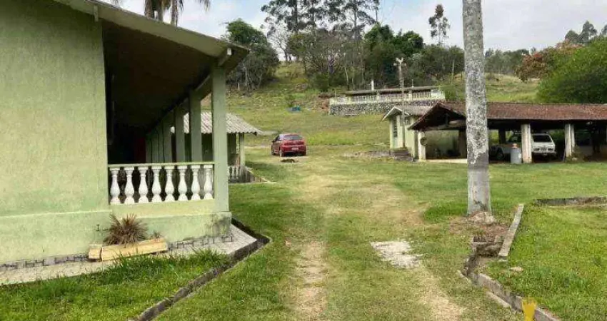 Chácara com 6 dormitórios à venda, 42250 m² por R$ 1.400.000,00 - Terra Preta - Mairiporã/SP