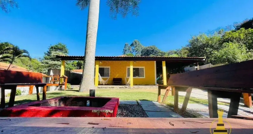 Chácara com 3 dormitórios à venda, 900 m² por R$ 850.000,00 - Canjica - Mairiporã/SP