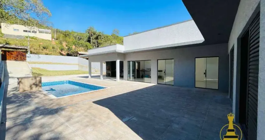 Chácara com 3 dormitórios à venda, 800 m² por R$ 850.000,00 - Est Santa Maria do Portão - Atibaia/SP