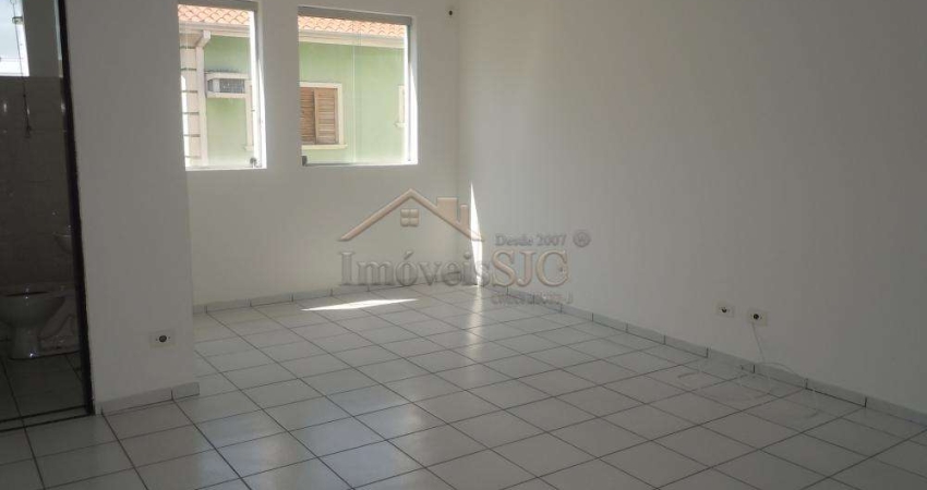 Sala comercial para alugar na Rua Sumatra, Piso Salas, Jardim América, São José dos Campos