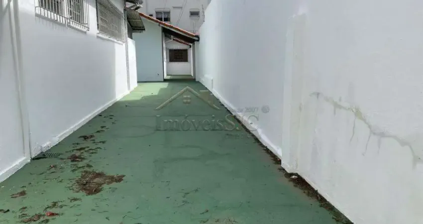 Casa com 7 quartos para alugar na Avenida Doutor Adhemar de Barros, Jardim São Dimas, São José dos Campos
