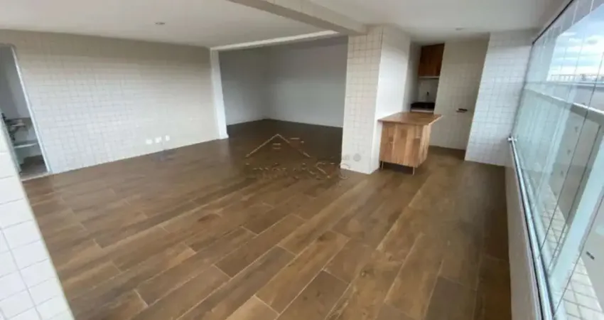 Cobertura Duplex Alto Padrão com Piscina Privativa e Vista Incrível em Condomínio Clube!