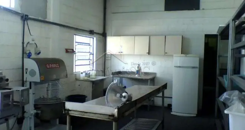 Casa comercial à venda na Rua Oros, Parque Industrial, São José dos Campos