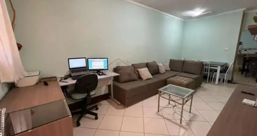 Linda casa em condomínio fechado no jardim iurá  são josé dos campos