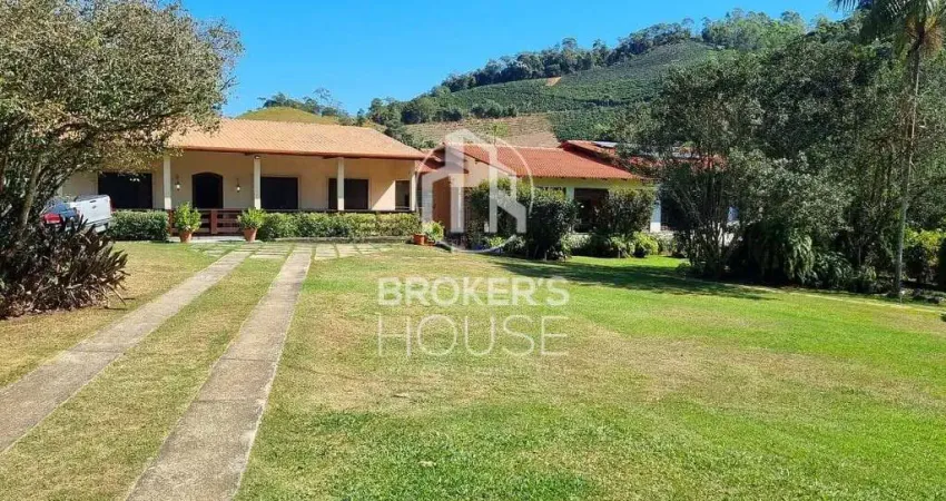 Fazenda a venda em Marechal Floriano  com rio na propriedade.
