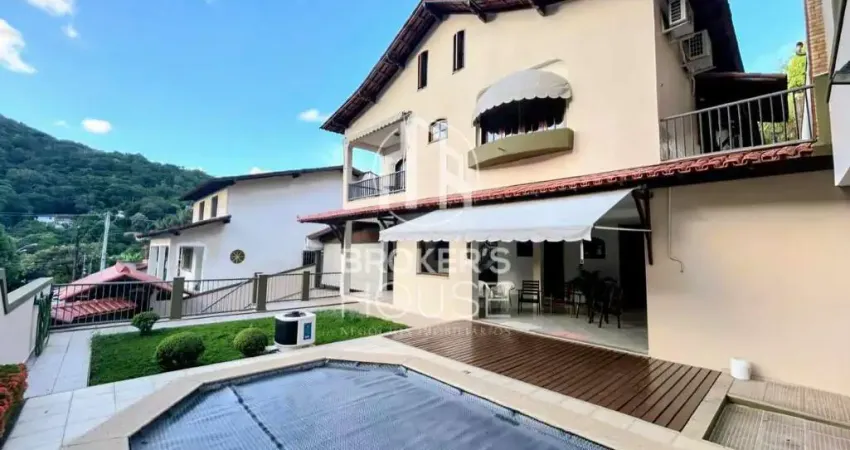 Casa com 4 quartos à venda na Rua Francisco Segóvia, Fradinhos, Vitória