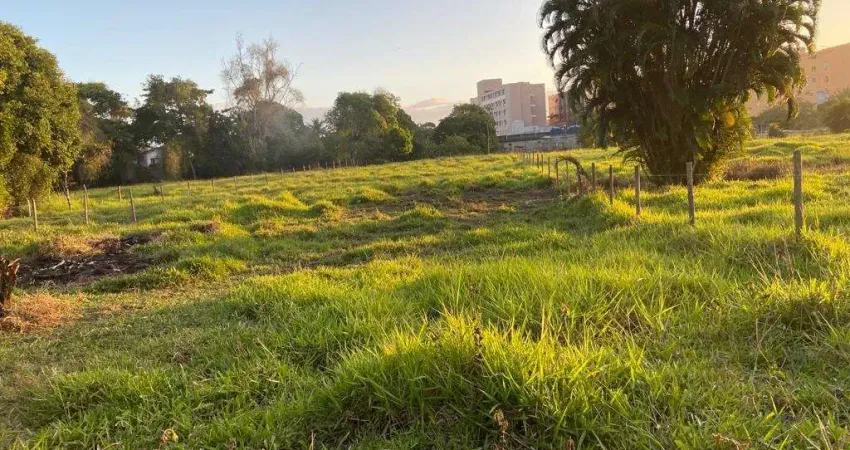 Terreno à venda com 1800 m² em Meaípe, Guarapari-ES