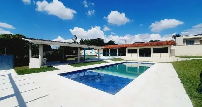 Chácara completa em atibaia com 4 suítes, dentro de condomínio