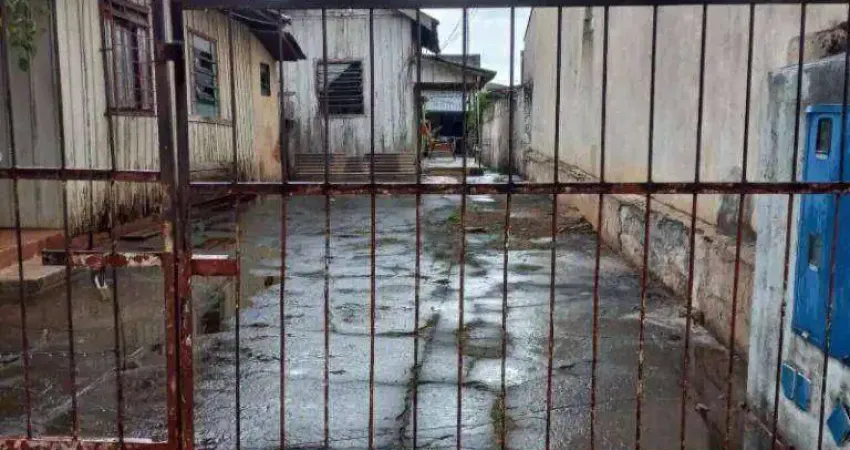 Casa comercial à venda na Rua Colômbia, Vila Brasil, Londrina