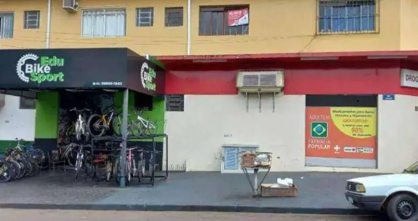 Casa comercial com 1 sala para alugar na Rua Guaranis, Casoni, Londrina