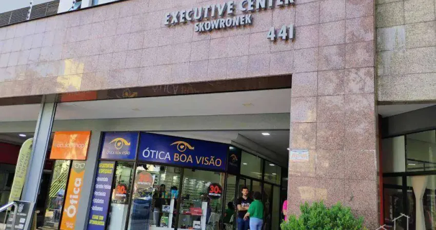 Sala comercial com 3 salas para alugar na Rua Senador Souza Naves, Centro, Londrina