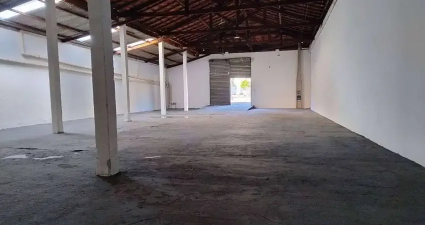 Barracão à venda, 242 m² por R$ 300.000,00 - Jardim Brasil - Bauru/SP