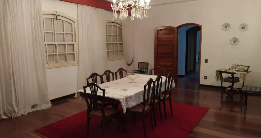 Casa com 3 dormitórios à venda, 729 m² por R$ 3.000.000,00 - Jardim Shangri-Lá - Bauru/SP
