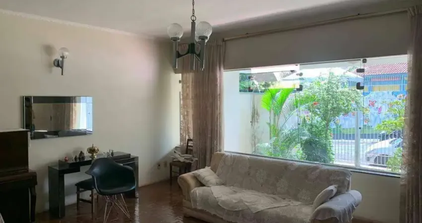 Casa à venda, 280 m² por R$ 800.000,00 - Vila Guedes de Azevedo - Bauru/SP