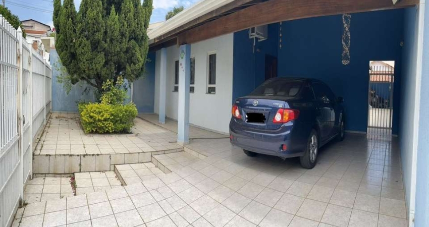 CASA A VENDA NO ALTO DA COLINA
