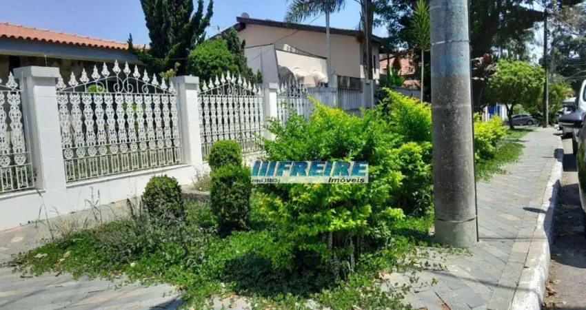 Casa com 4 dormitórios à venda, 245 m² por R$ 1.890.000,00 - Jardim São Caetano - São Caetano do Sul/SP