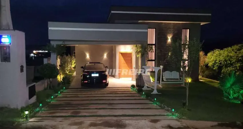Sobrado com 3 dormitórios à venda, 234 m² por R$ 990.000,00 - Condomínio Ninho Verde II - Pardinho/SP