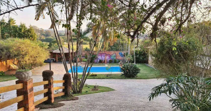 Casa térrea - 5 dormitórios - piscina - churrasqueira - Parque Dom Henrique  -