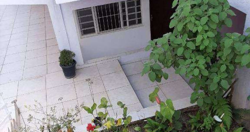 Casa com 2 dormitórios para alugar, 120 m² por R$ 2.800,00/mês - Jardim da Glória - Cotia/SP