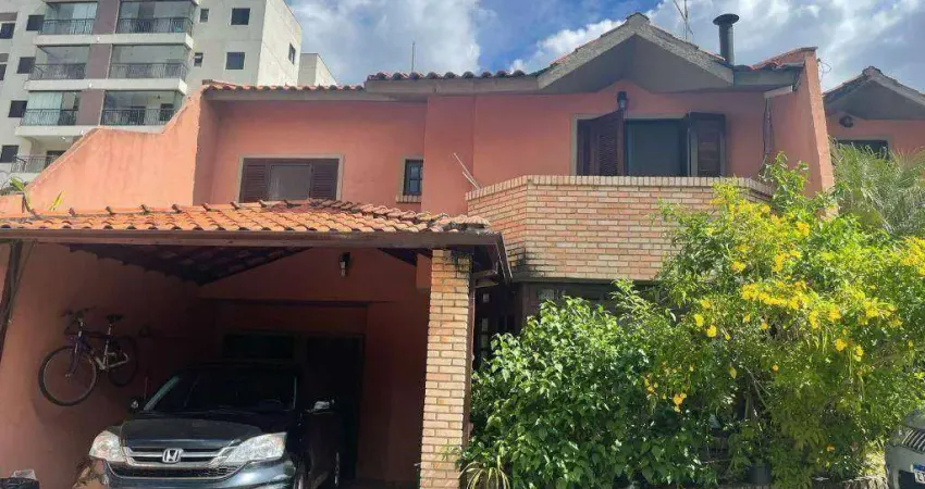 Casa à venda, 198 m² por R$ 901.000,00 - Granja Viana - Cotia/SP