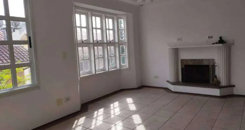 Casa com 3 quartos, suite, em condominio fechado  à venda, 220 m² por R$ 910.000 - Granja Viana - Cotia/SP