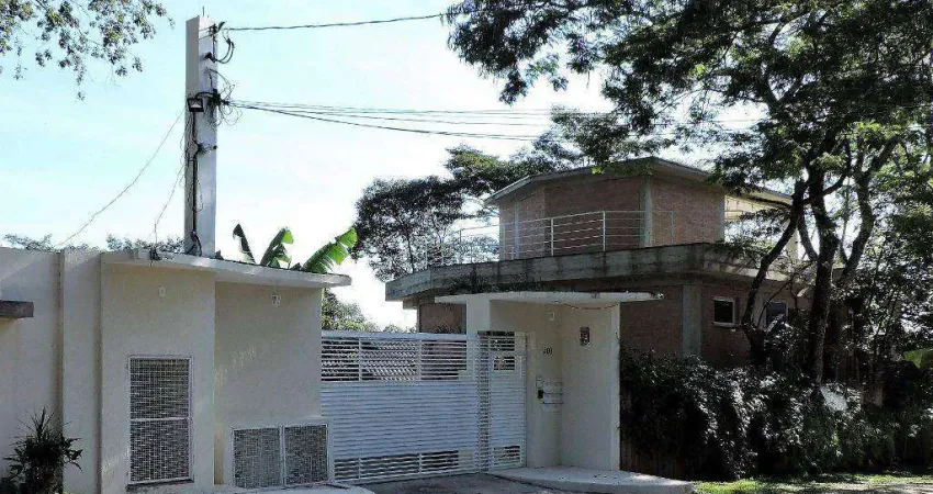 Cond. vila moura  - 4 dormitórios - 2 suítes -   chácara santa lúcia - carapicuiba