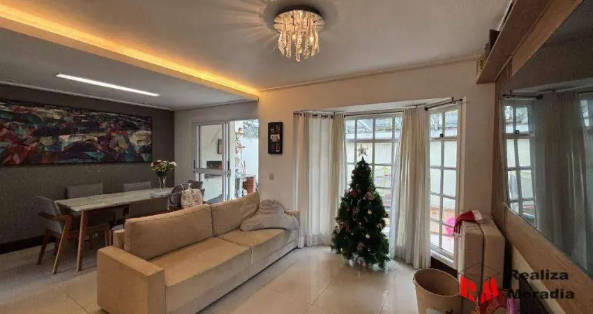 Lazer completo, com quadra de tênis!casa com 3 quartos e uma suite!