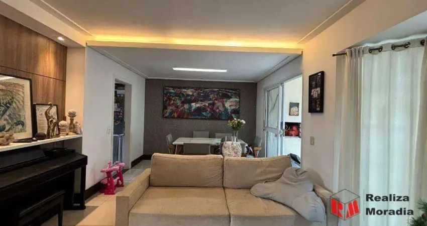 Lazer completo, com quadra de tênis!Casa com 3 quartos e uma suite!