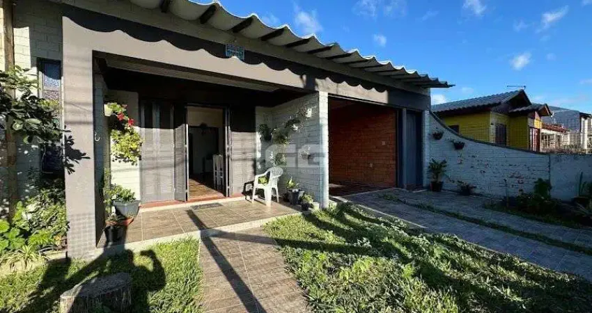 Cidreira-Casa ampla, no centro da cidade ao lado da concha acústica!