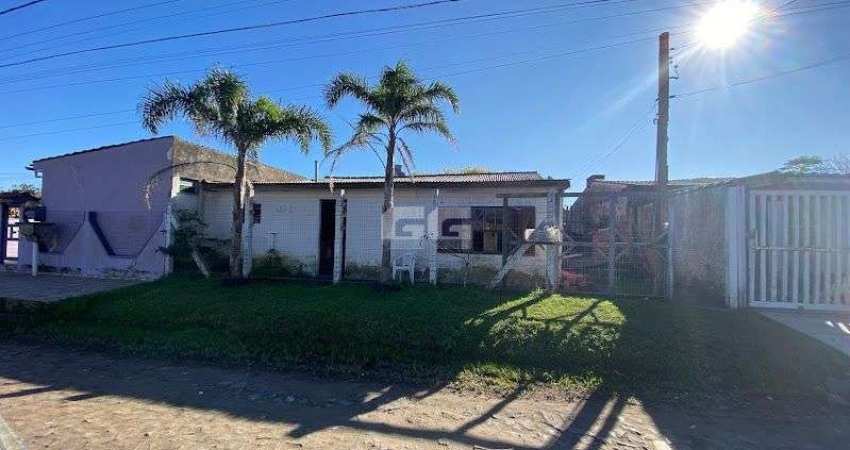 Cidreira - Casa para venda em Cidreira no bairro centro!!