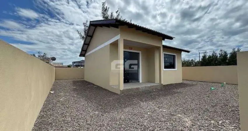 Cidreira/RS-Casa a poucos metros da Plataforma de Pesca, bairro Salinas!