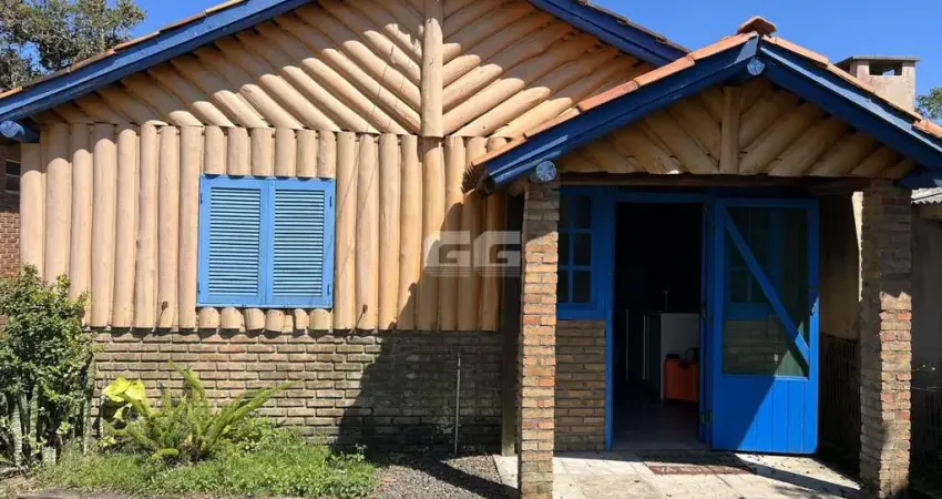 LAGOA COUNTRY CLUB - CASA DE FRENTE PARA LAGOA A VENDA