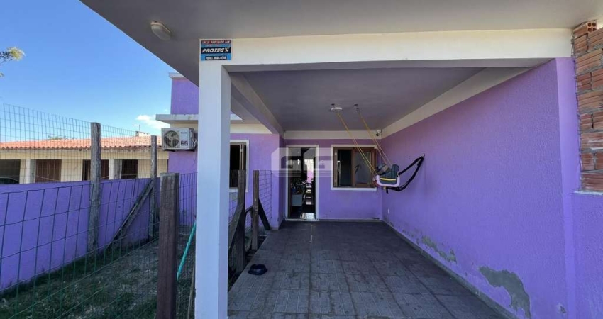 CIDREIRA - CASA COM 2 DORMITÓRIOS A VENDA NO CENTRO
